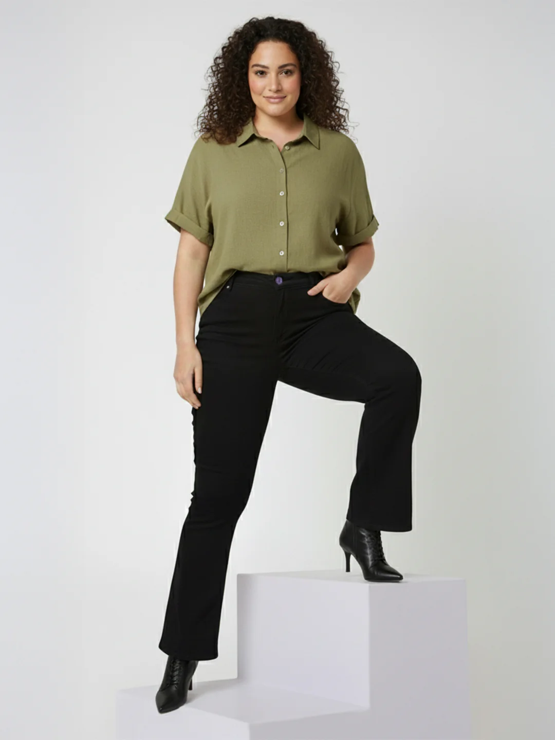 Kraus Kurve Women Black Mini Flare Jeans