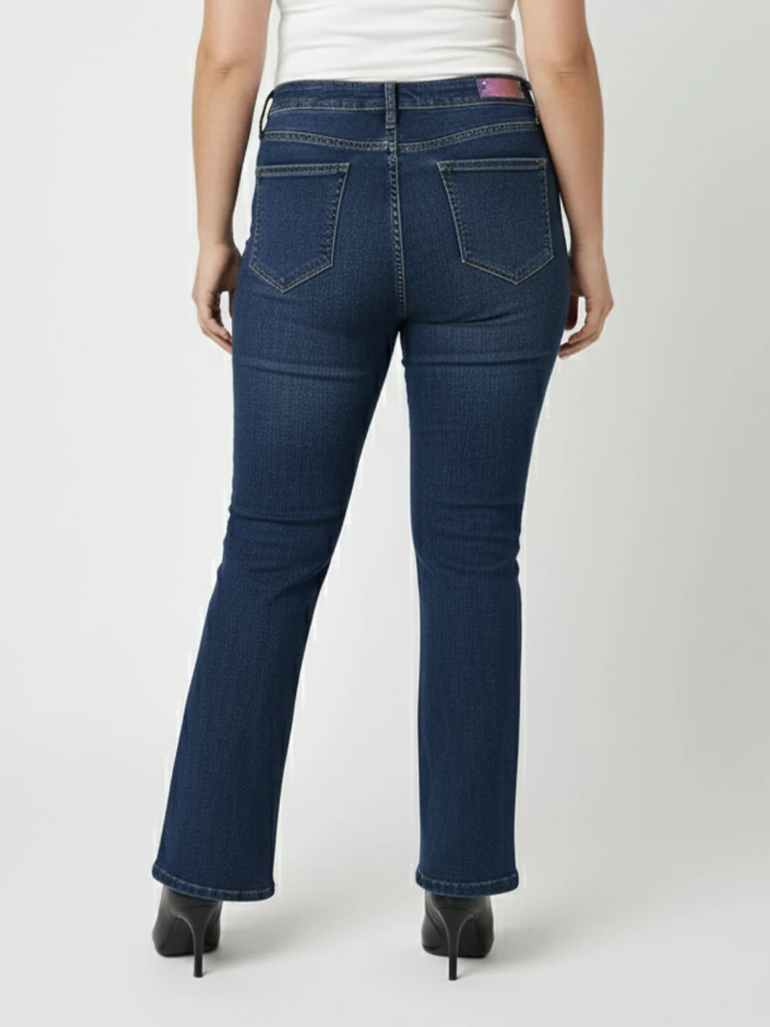 Kraus Kurve Women Dark Blue High-Rise Flare Jeans - Image 3