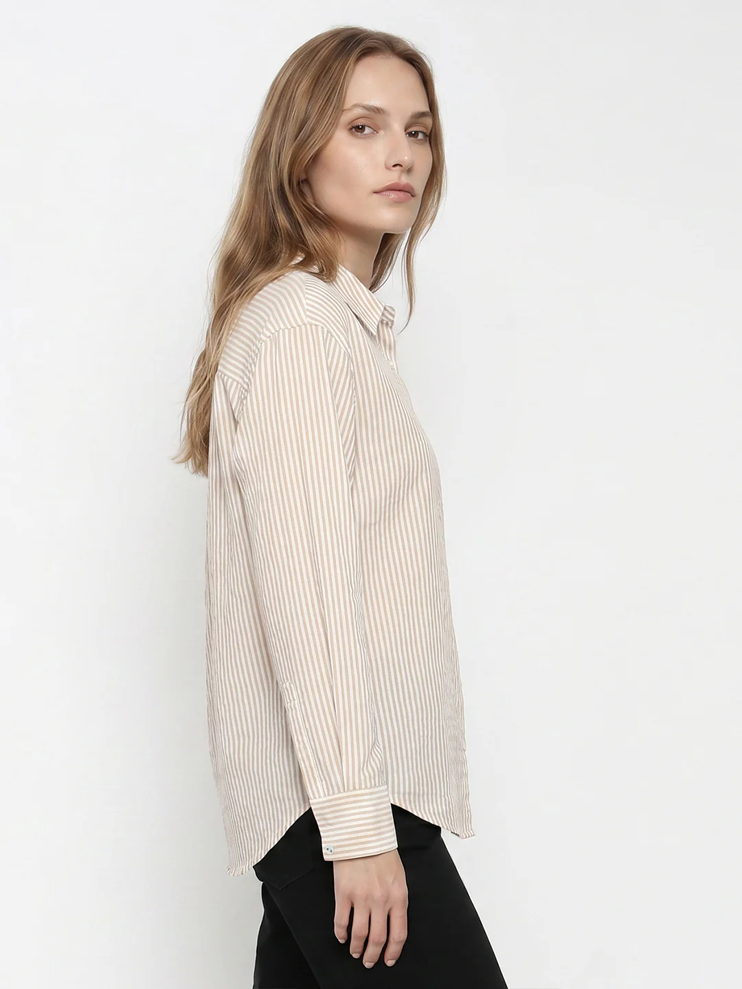 Women Beige/White Oversized Shirt - Image 5