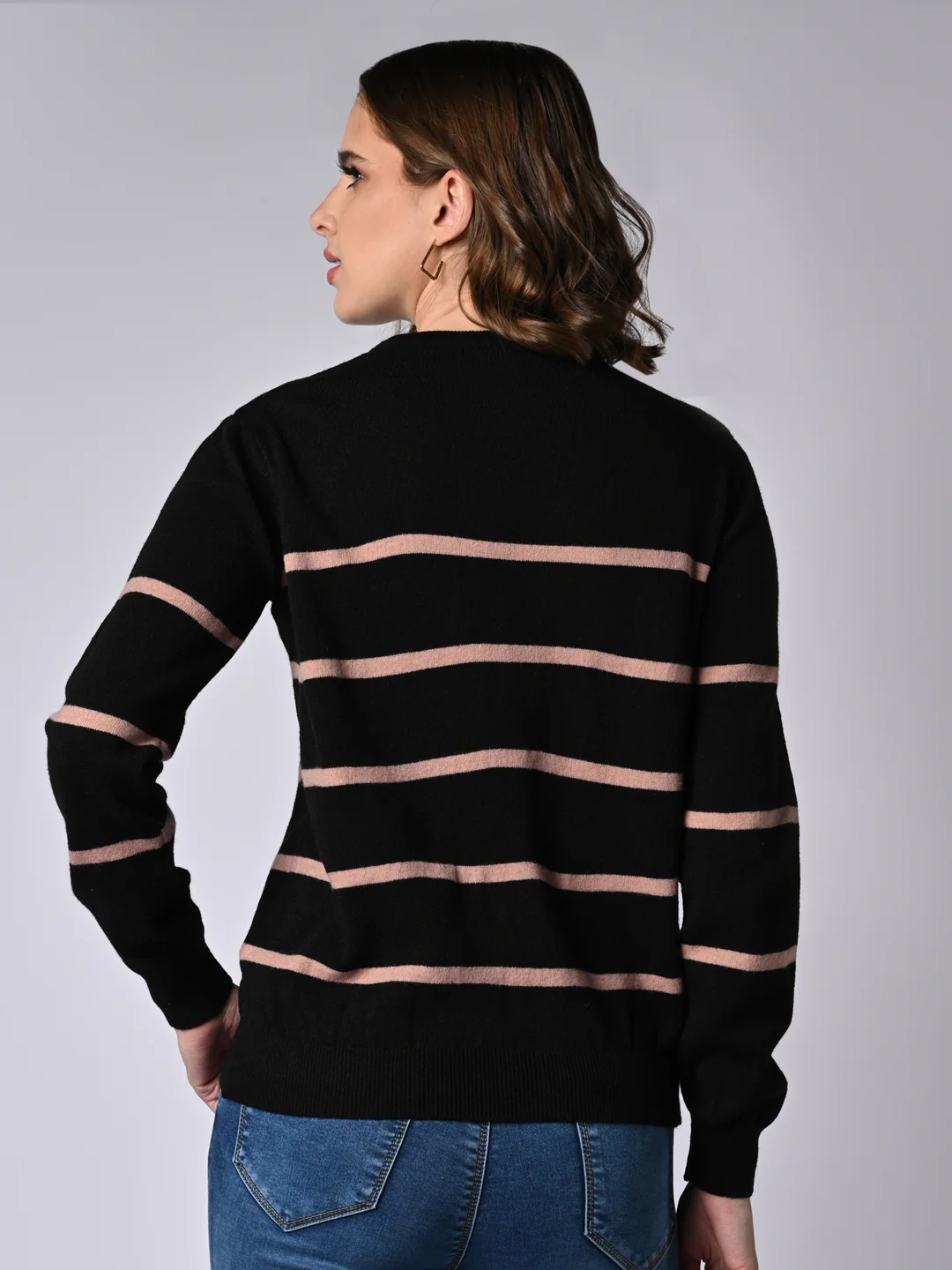 Women Black/Beige Slim Fit Sweater - Image 3