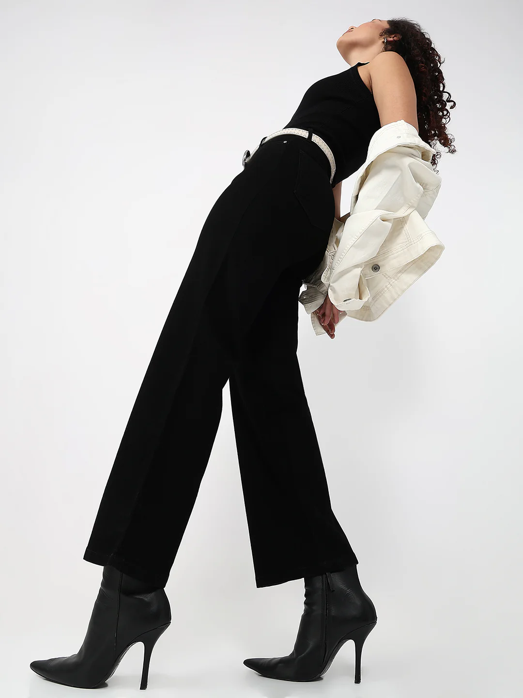 Women Black Crop Wide Leg Jeans - Image 2