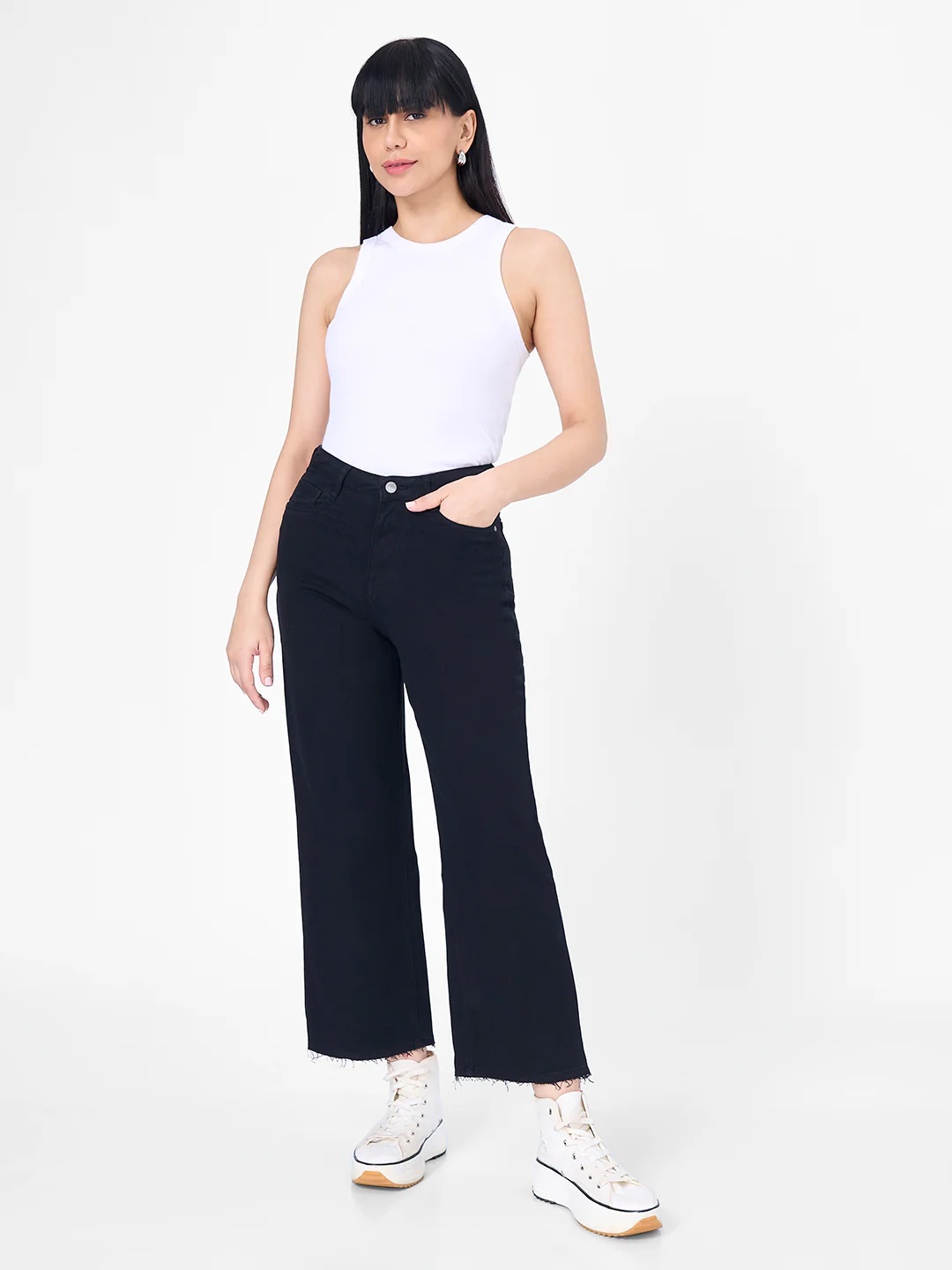 Women Black Crop Wide Leg Jeans - Image 4