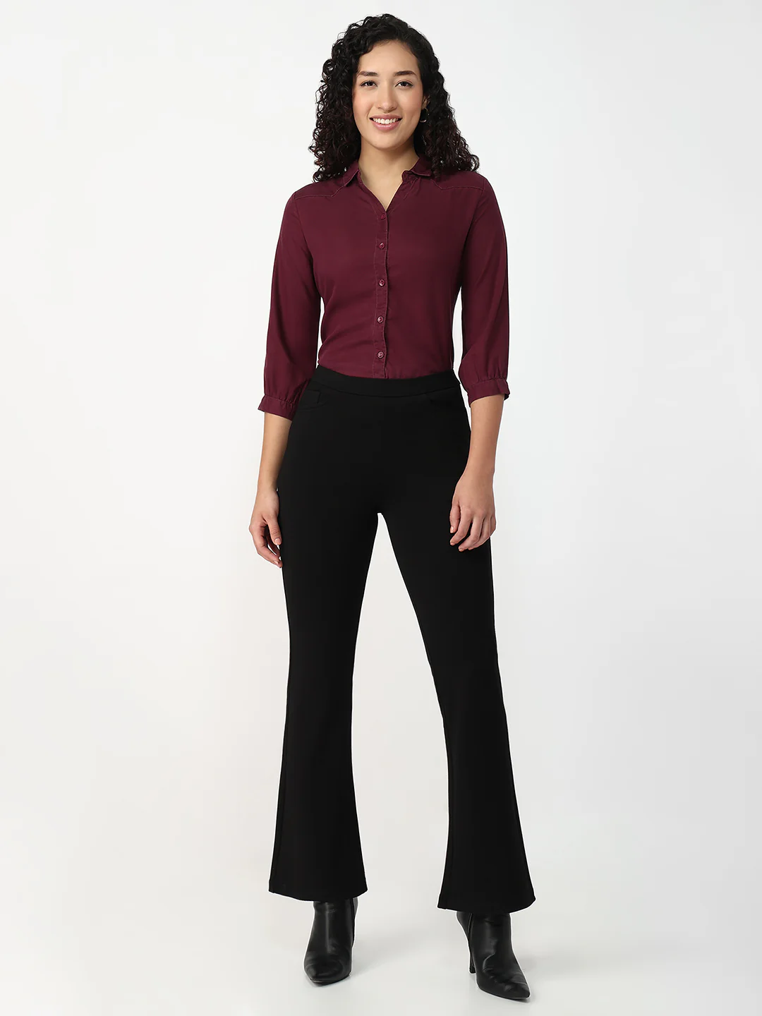 Women Black Flare Treggings - Image 4