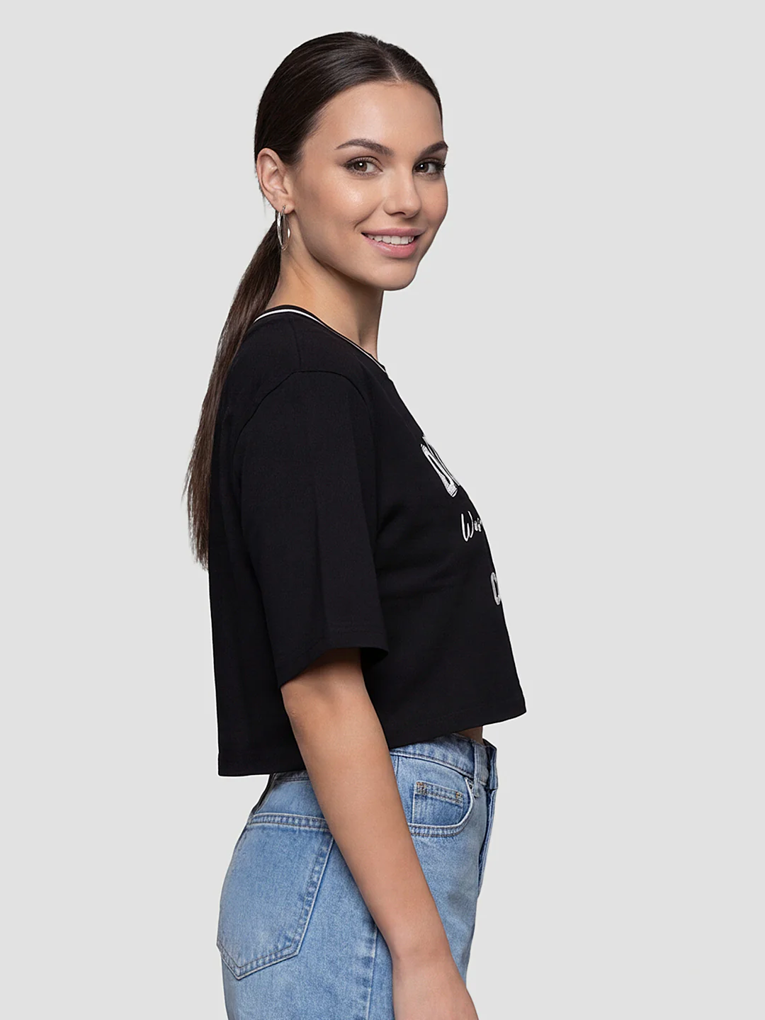 Women Black Graphic Crop Tees - Image 4
