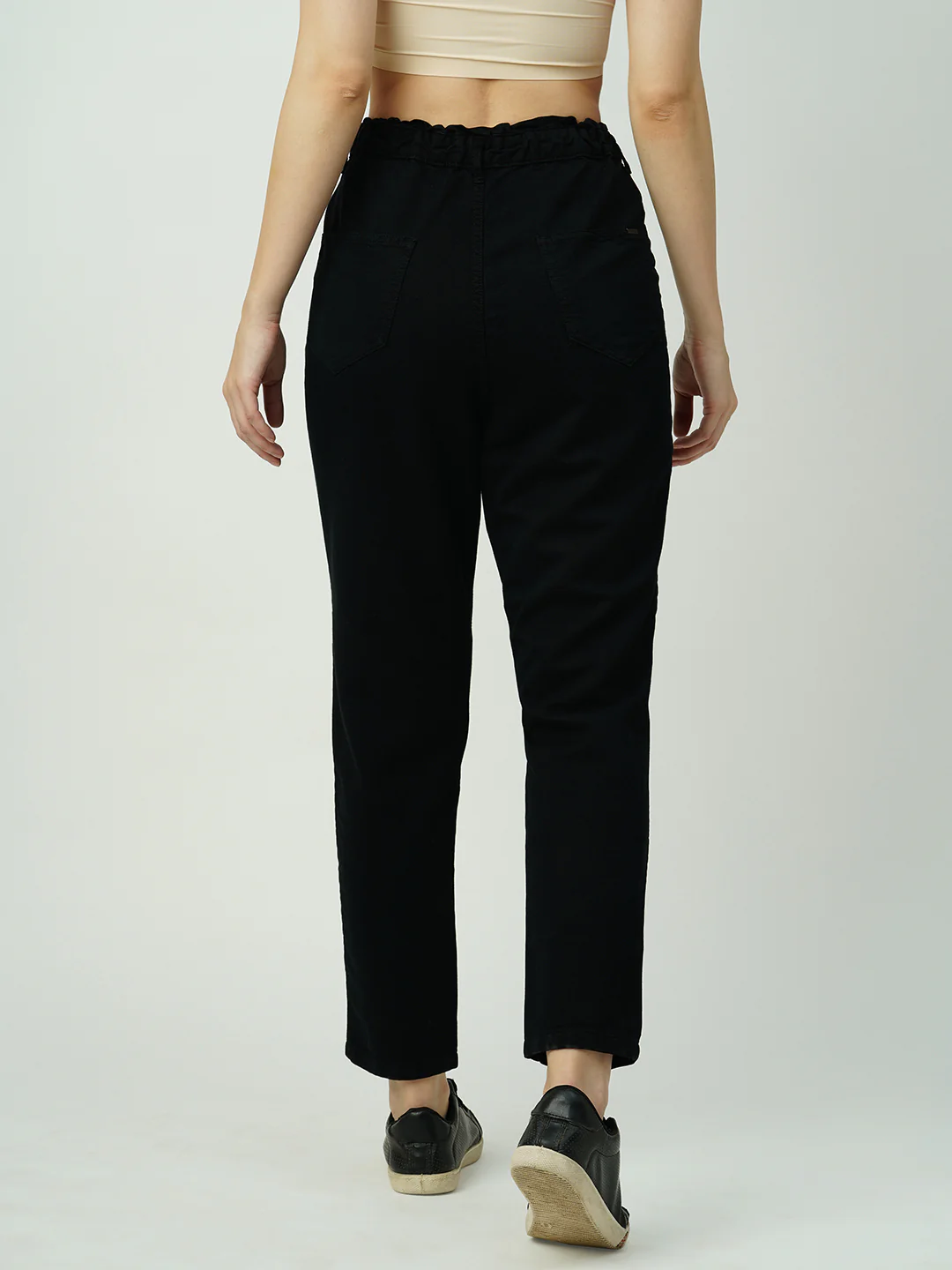 Women Black High-Rise Baggy Fit Jeans - Image 3