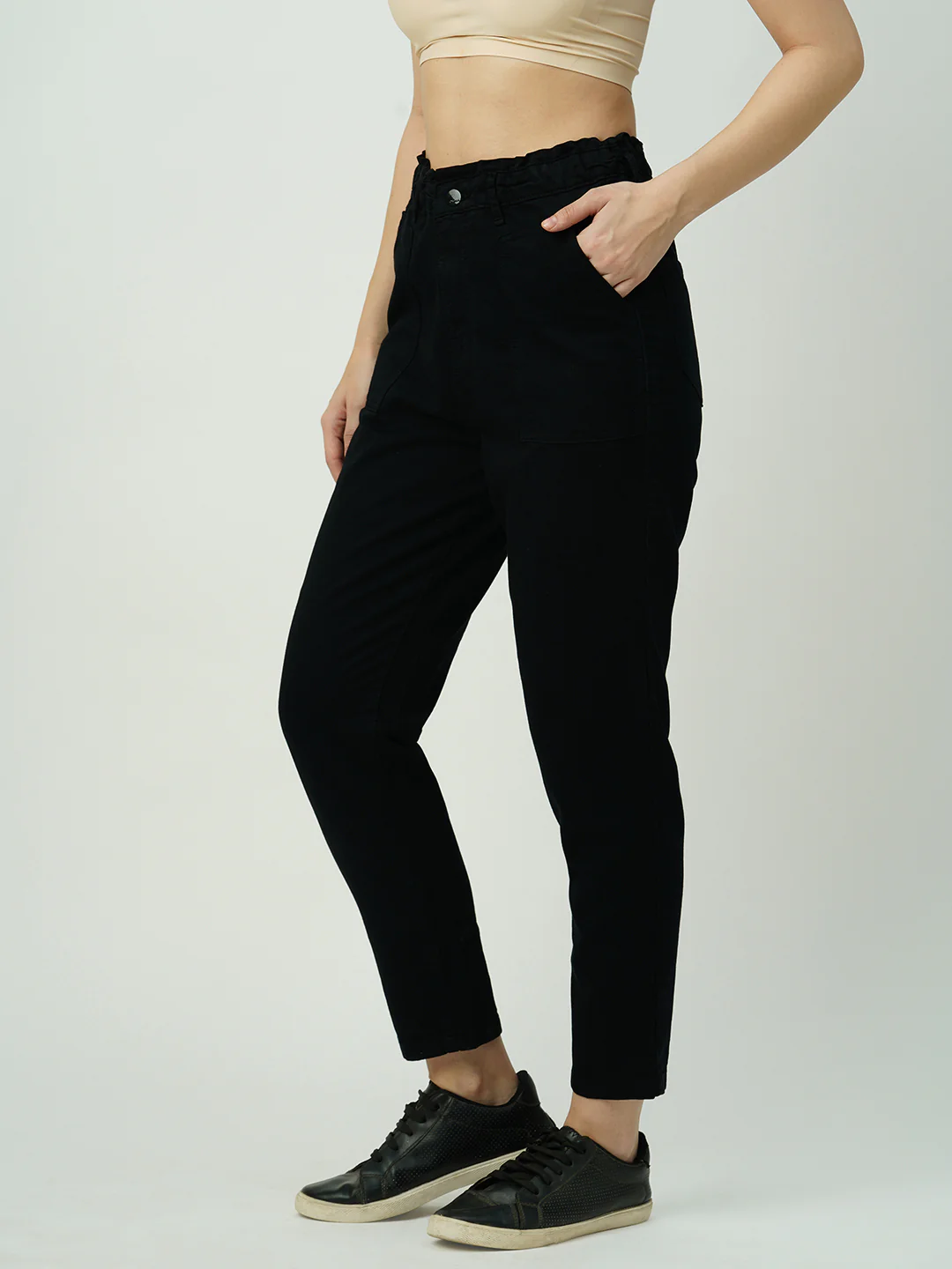 Women Black High-Rise Baggy Fit Jeans - Image 4