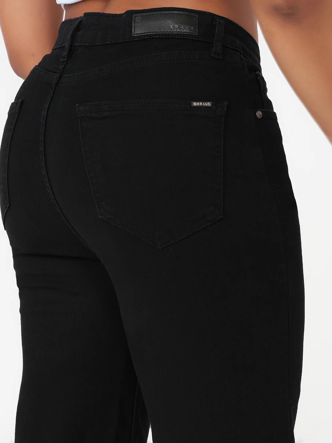 Women Black High-Rise Baggy Jeans - Image 7