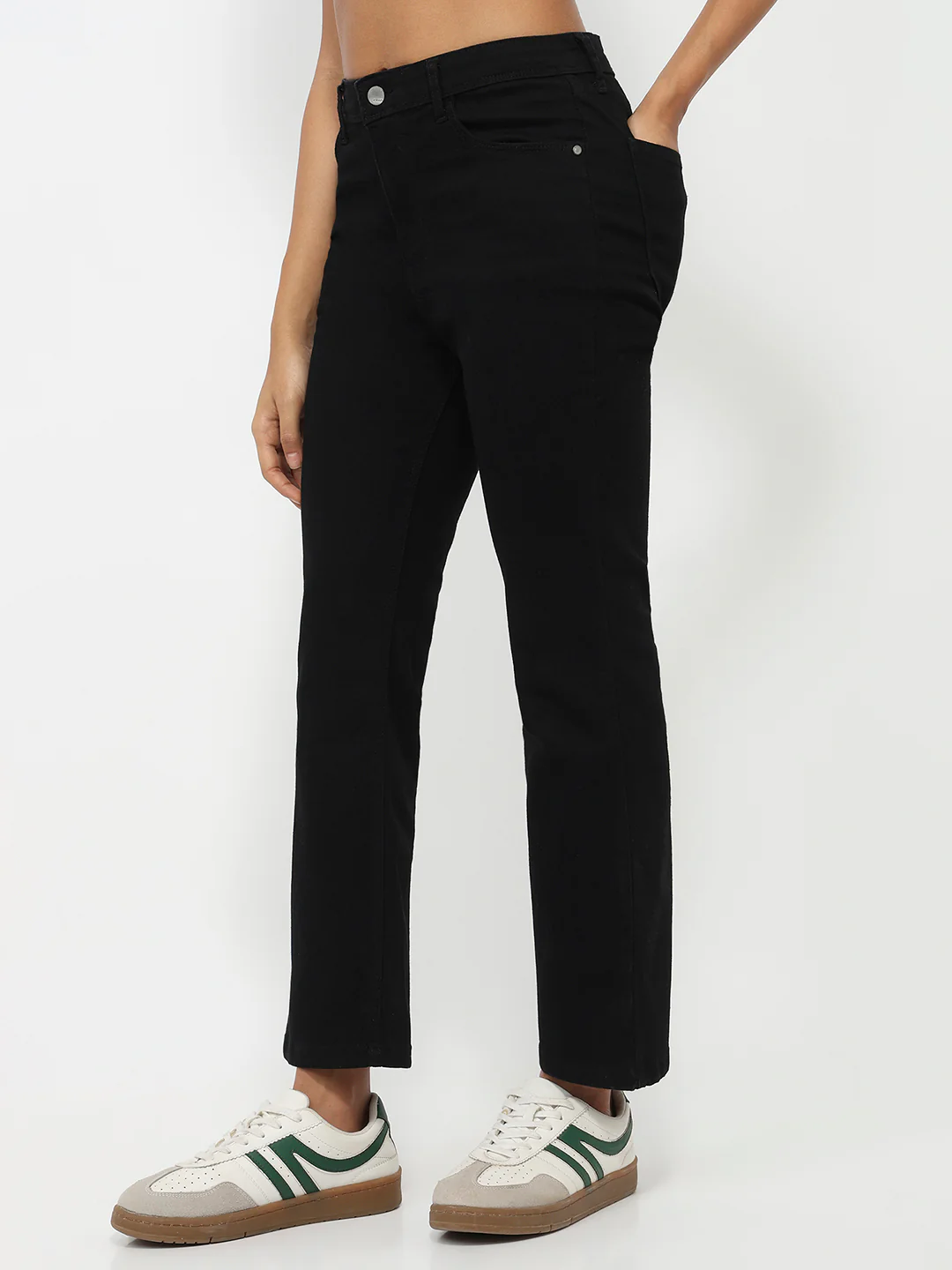 Women Black High-Rise Crop Flare Jeans - Image 8