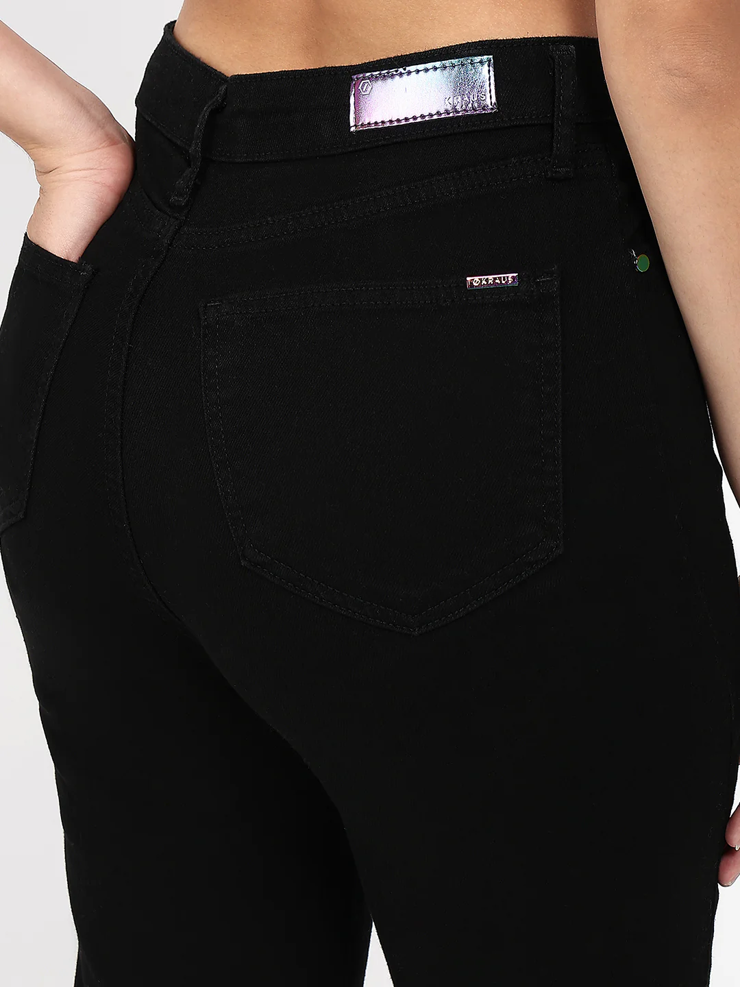 Women Black High-Rise Crop Wide Leg Jeans - Image 5