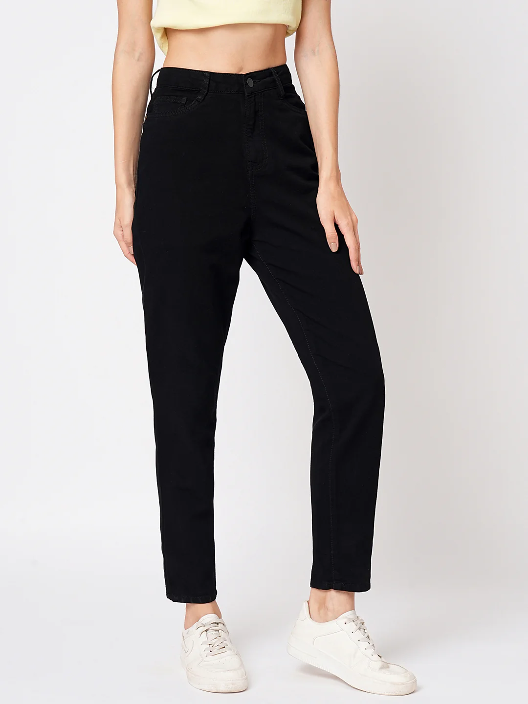 Women Black High-Rise Mom Fit Jeans - Image 6