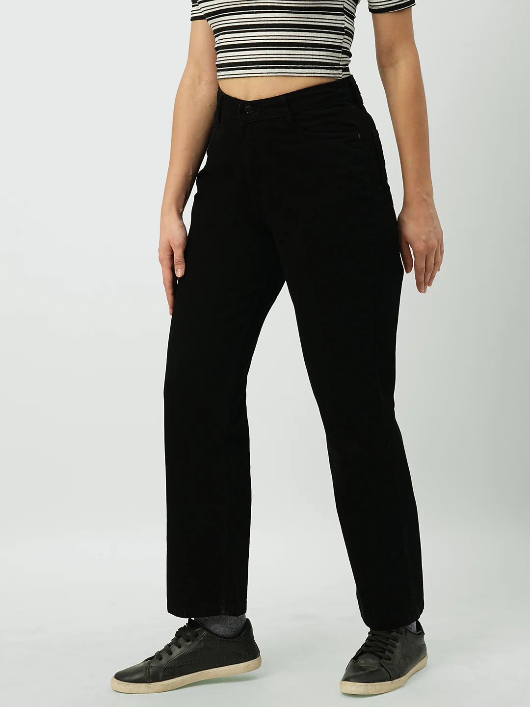 Women Black High-Rise Relaxed Straight Fit Jeans - Image 6