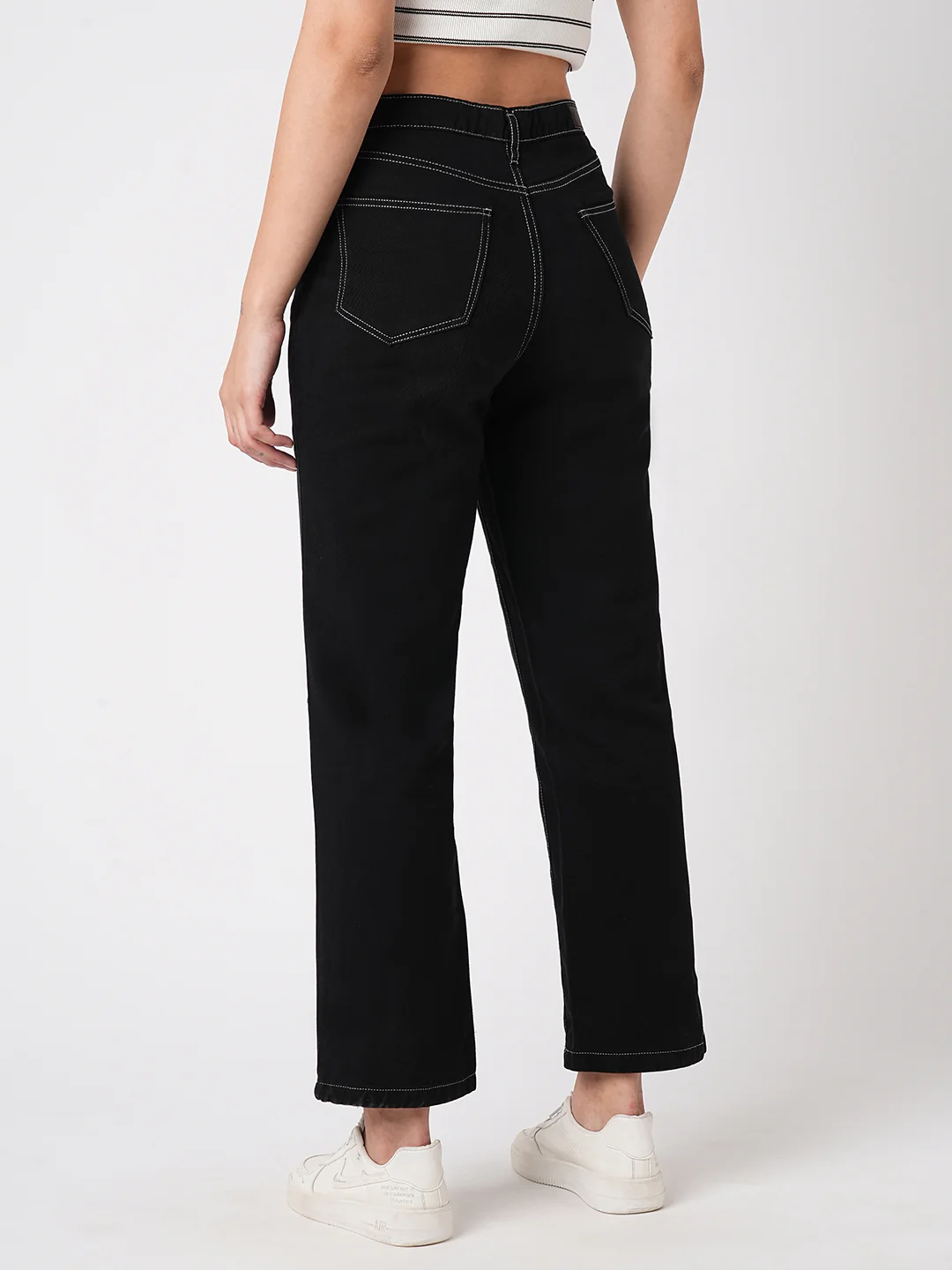 Women Black High-Rise Relaxed Straight Fit Jeans - Image 3
