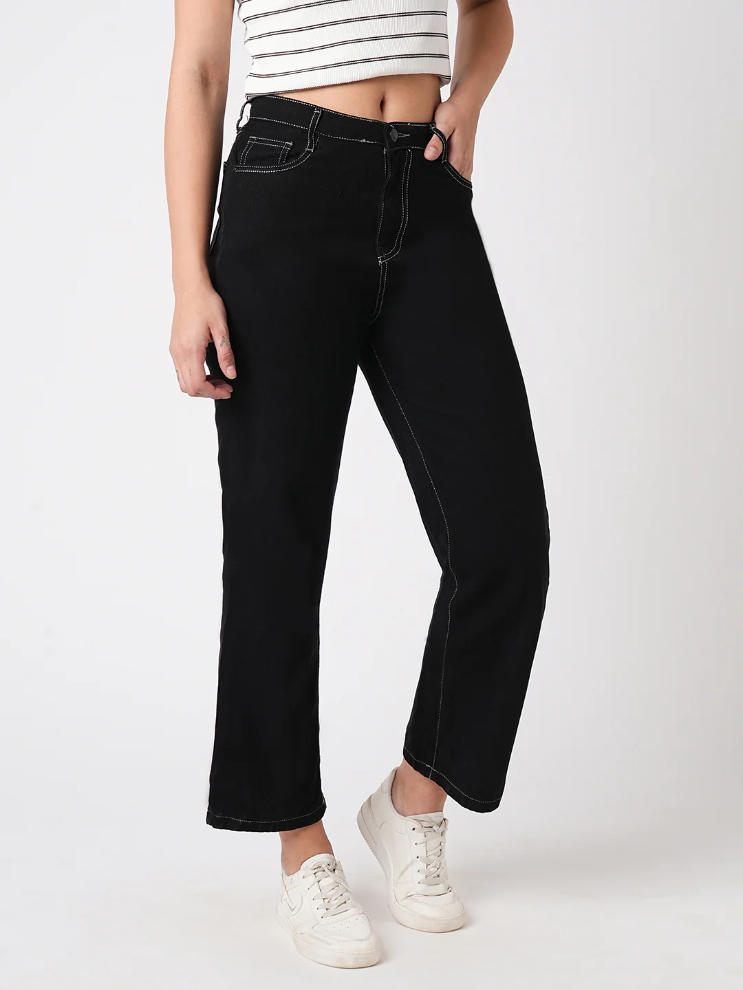 Women Black High-Rise Relaxed Straight Fit Jeans - Image 6