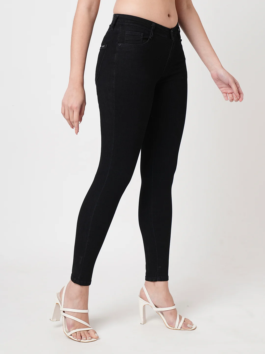Women Black High-Rise Skinny Jeans - Image 5