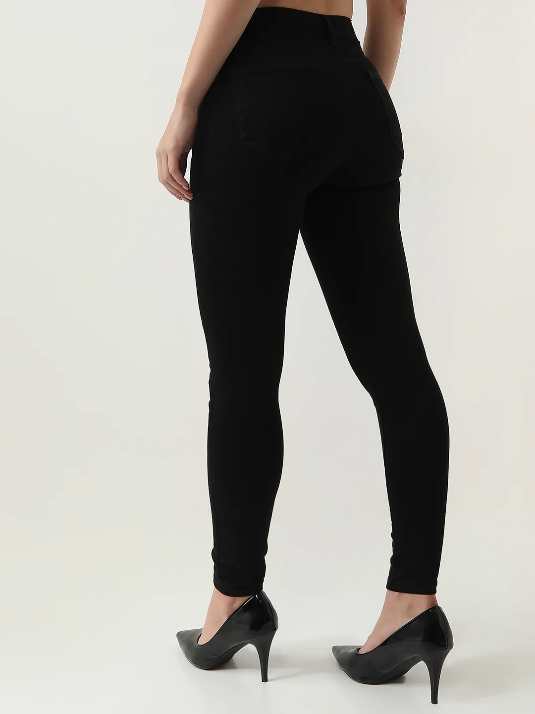 Women Black High-Rise Skinny Jeans - Image 3