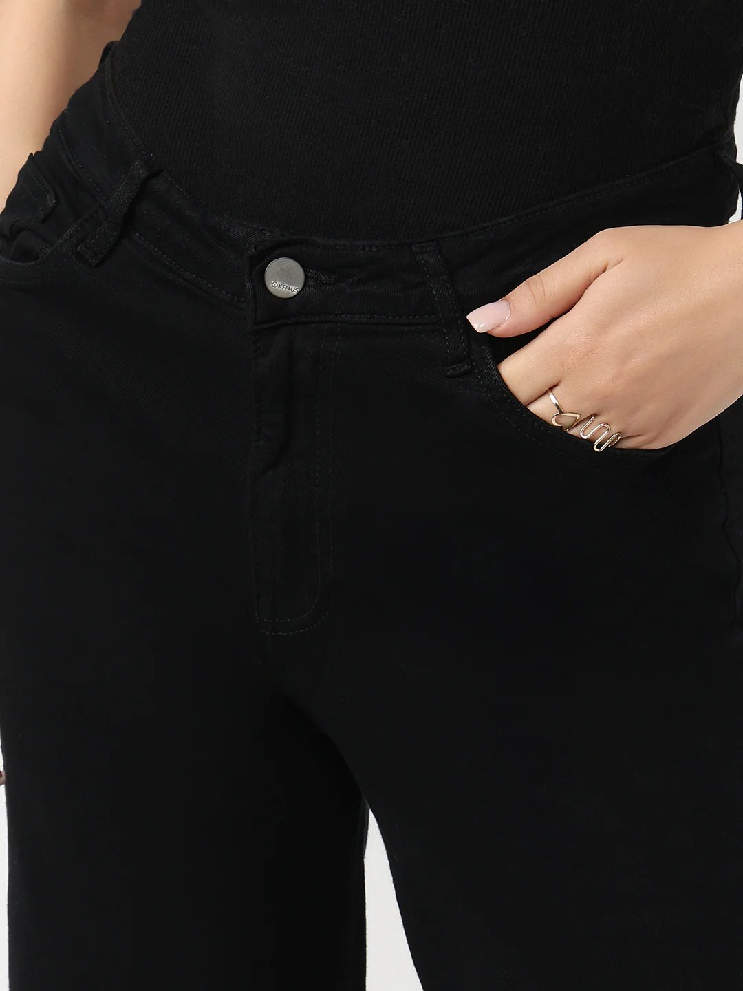 Women Black High-Rise Wide Leg Jeans - Image 4