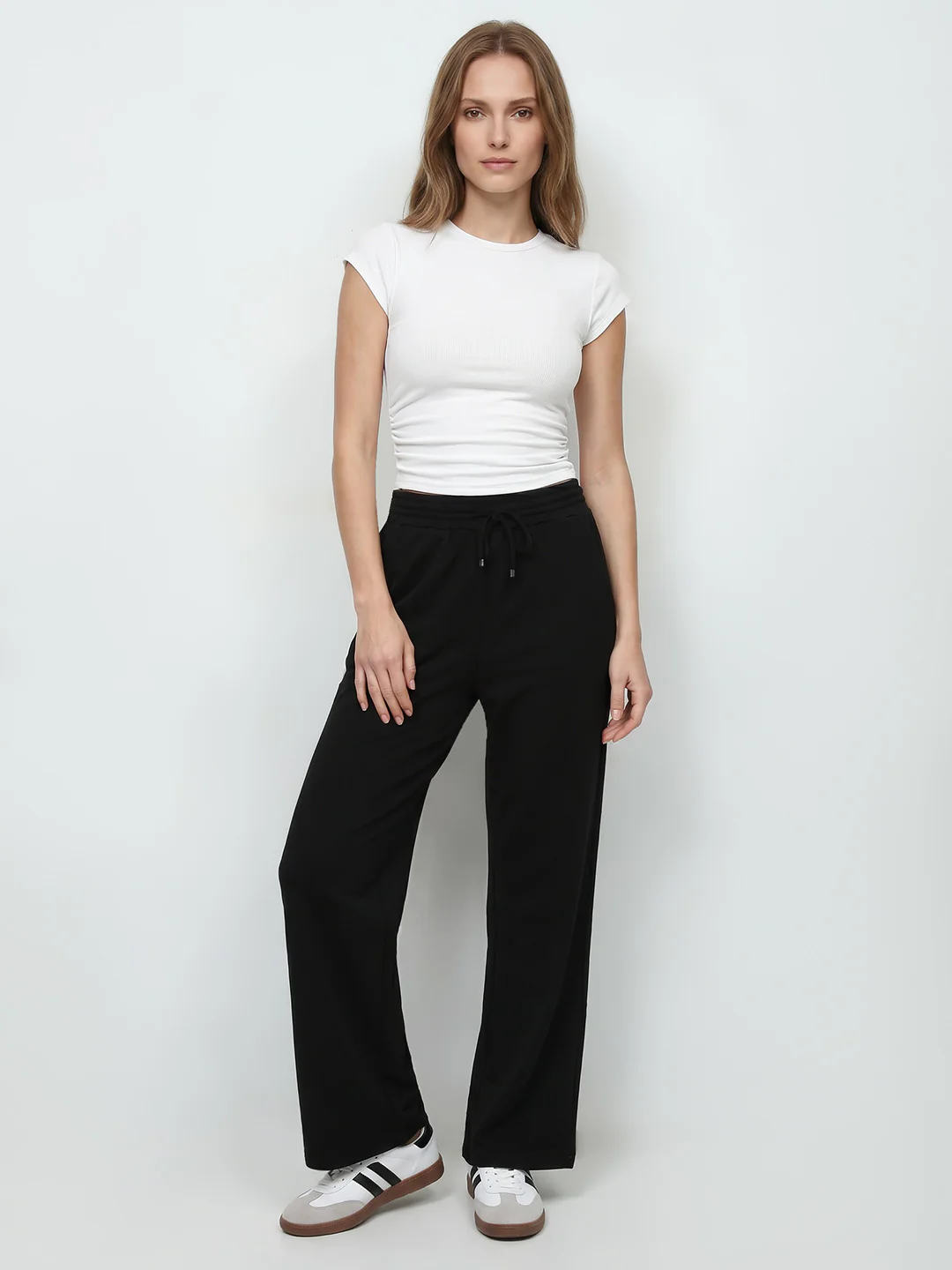 Women Black Mid-Rise Jogger - Image 4