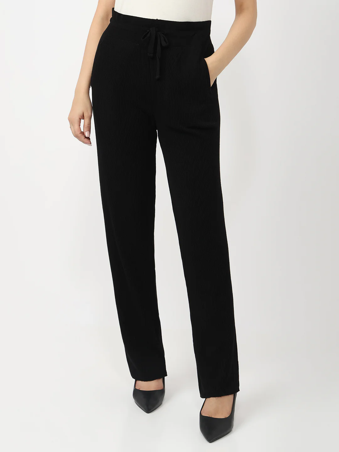 Women Black Mid-Rise Loose Straight Fit Trouser - Image 2