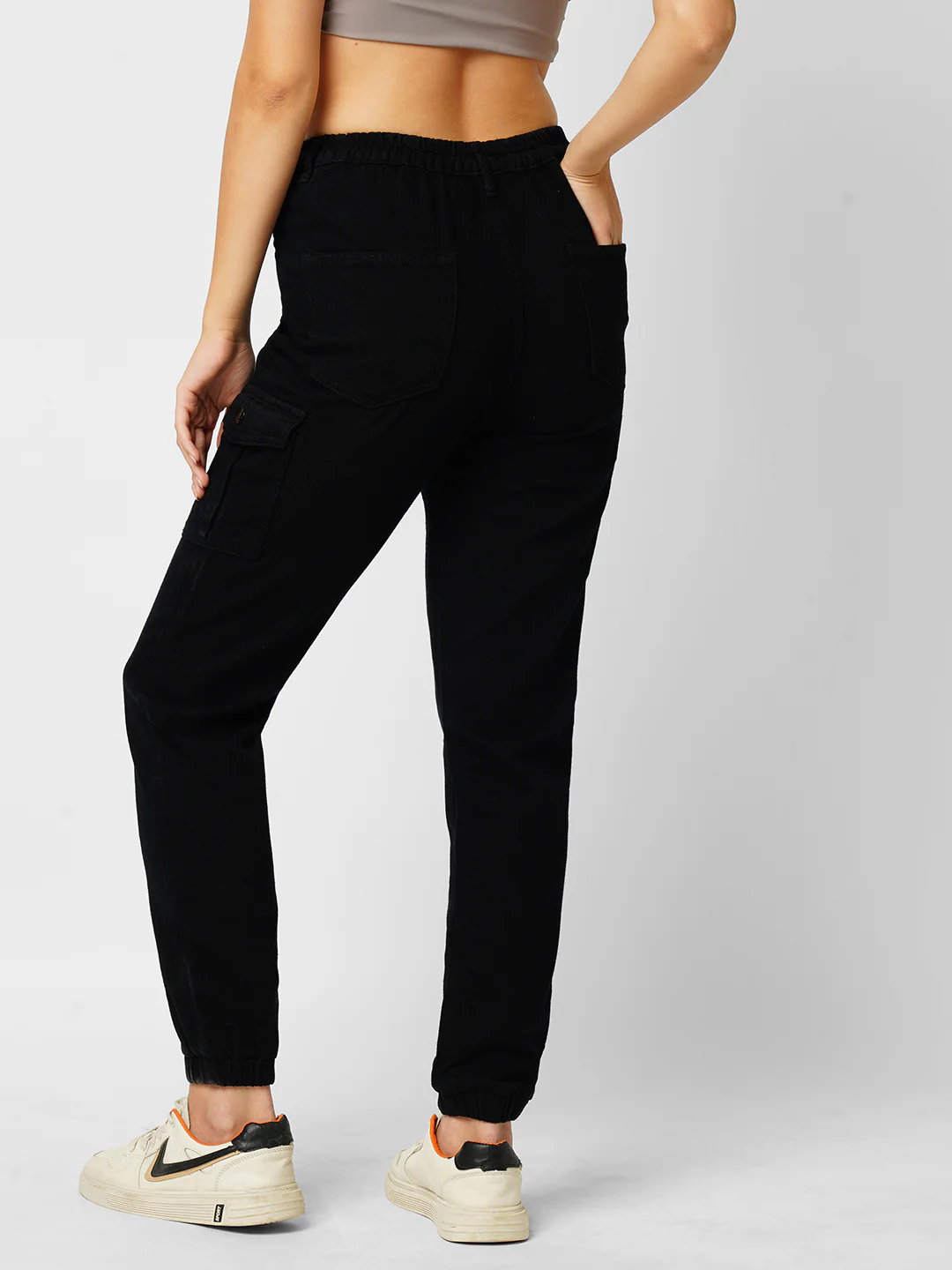 Women Black Mid-Rise Skinny Cargo - Image 4