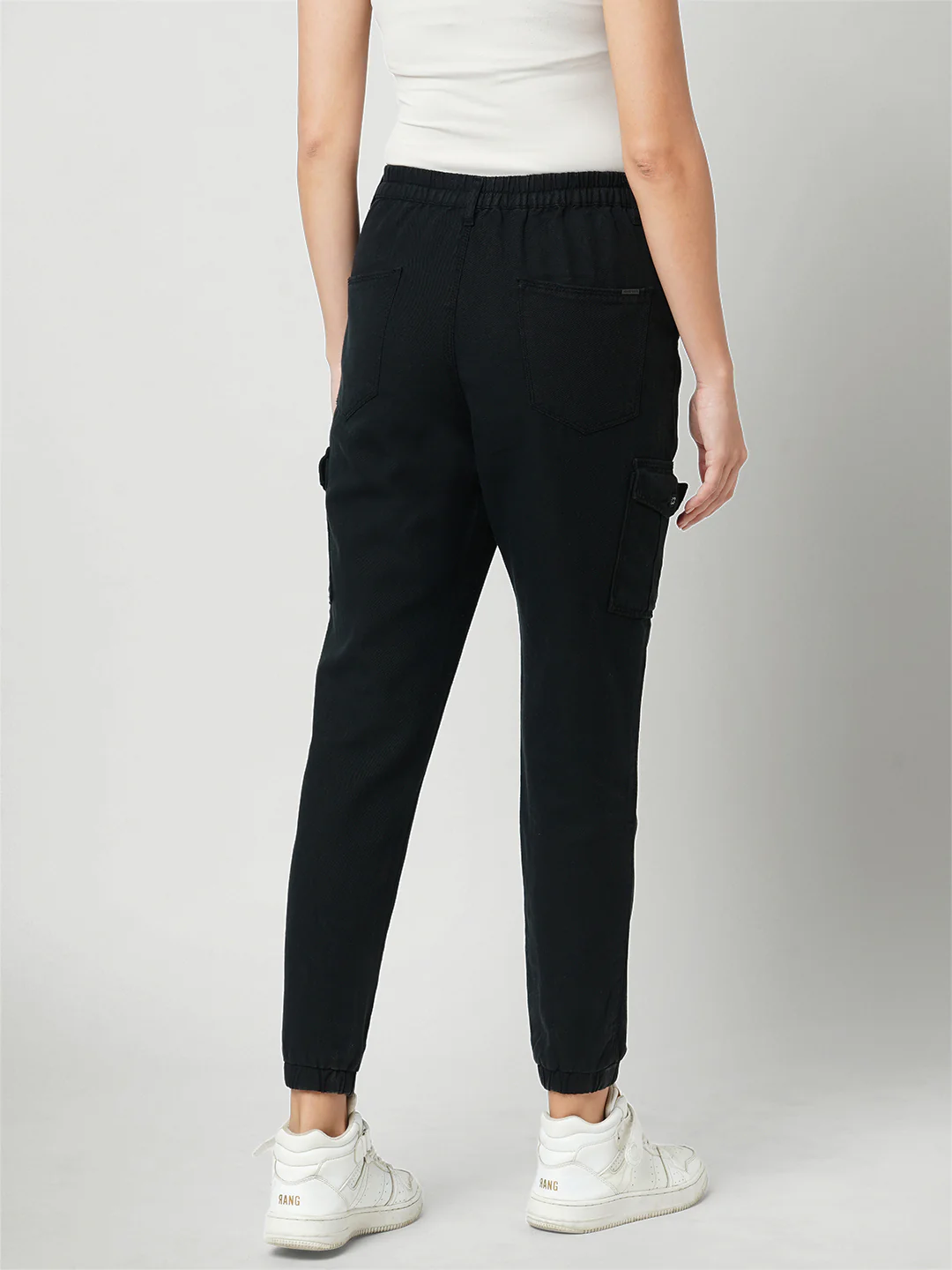 Women Black Mid-Rise Skinny Cargo - Image 3