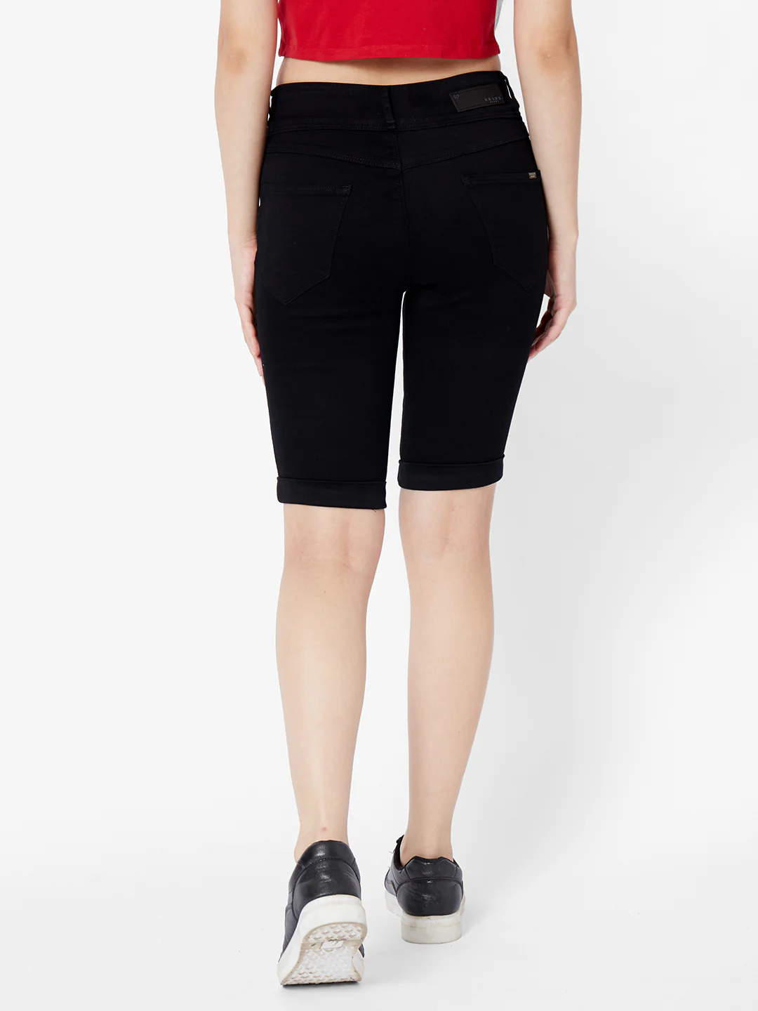 Women Black Mid-Rise Slim Capri - Image 3