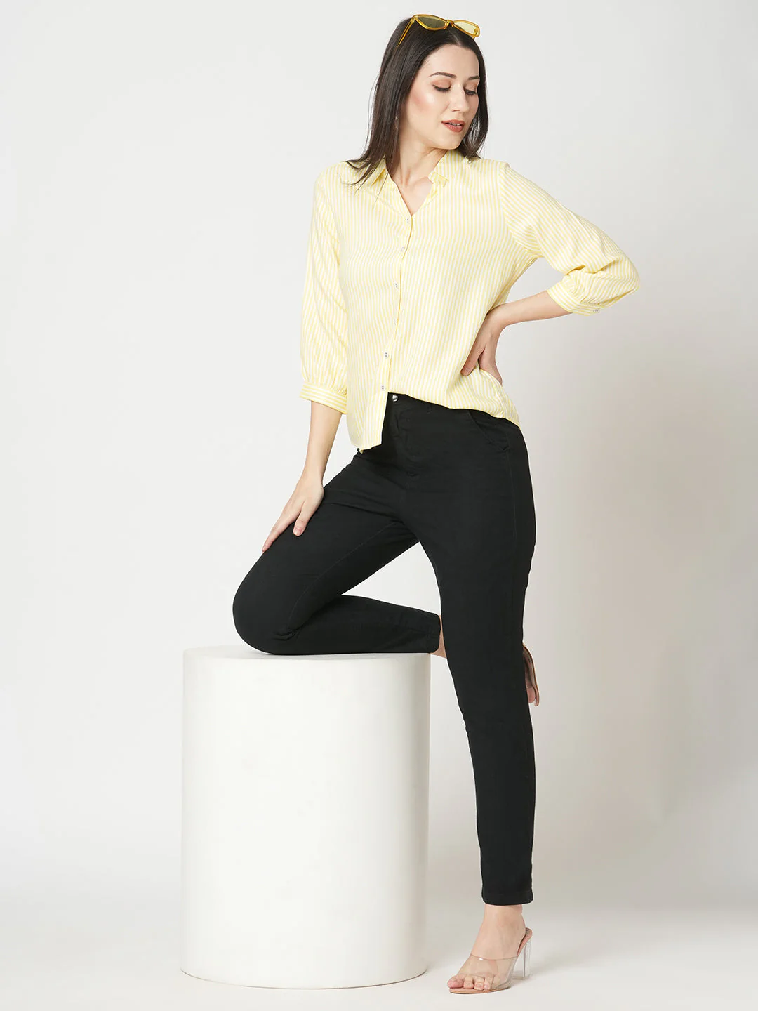 Women Black Mid-Rise Slim Fit Trousers - Image 6