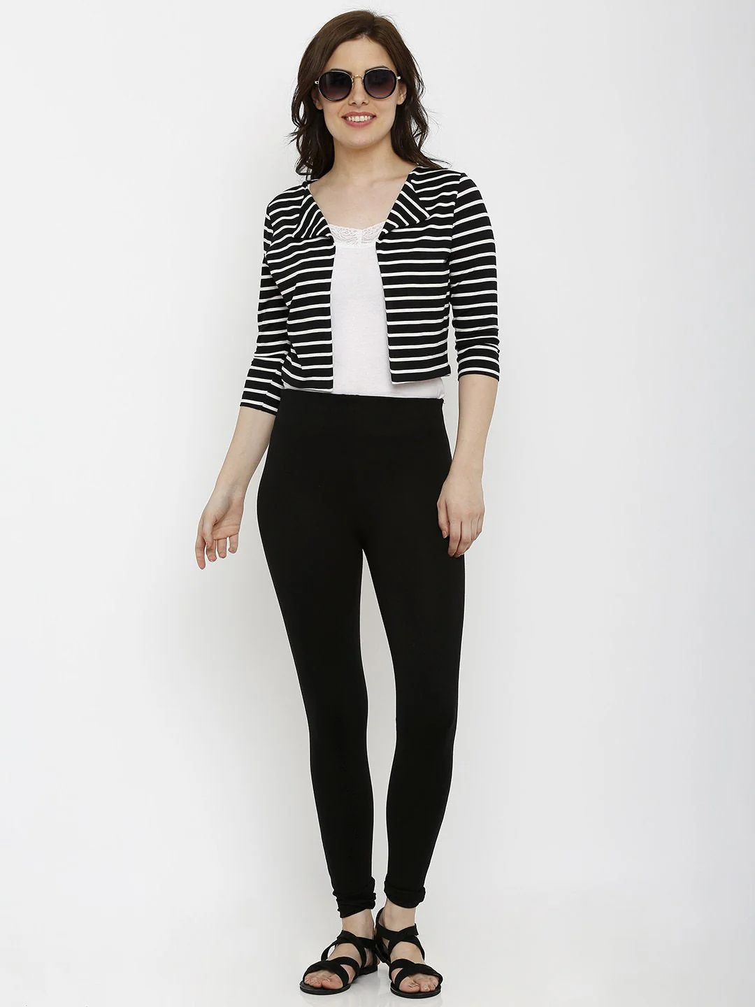 Women Black Mid-Rise Treggings