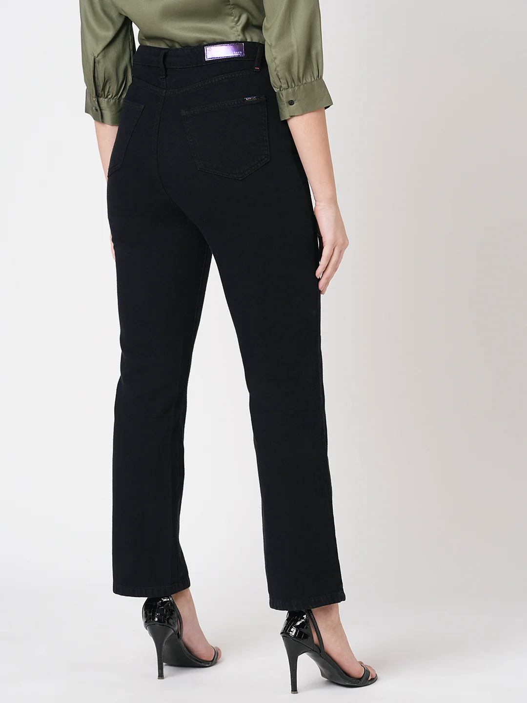 Women Black Relax Straight Jeans - Image 3