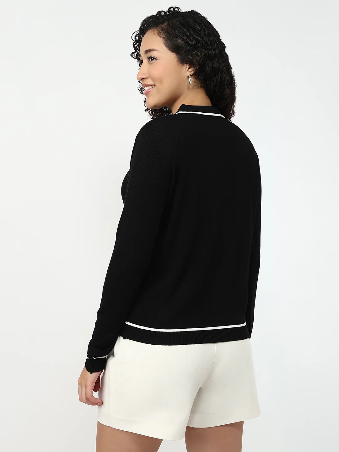 Women Black Slim Fit Flat Knit - Image 3
