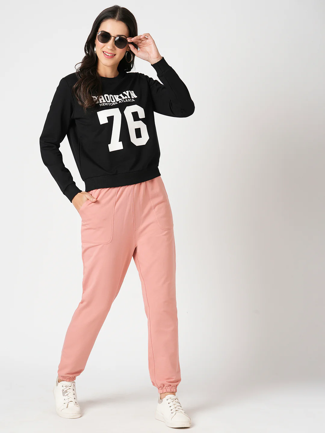 Women Black Slim Fit Sweatshirt - Image 4
