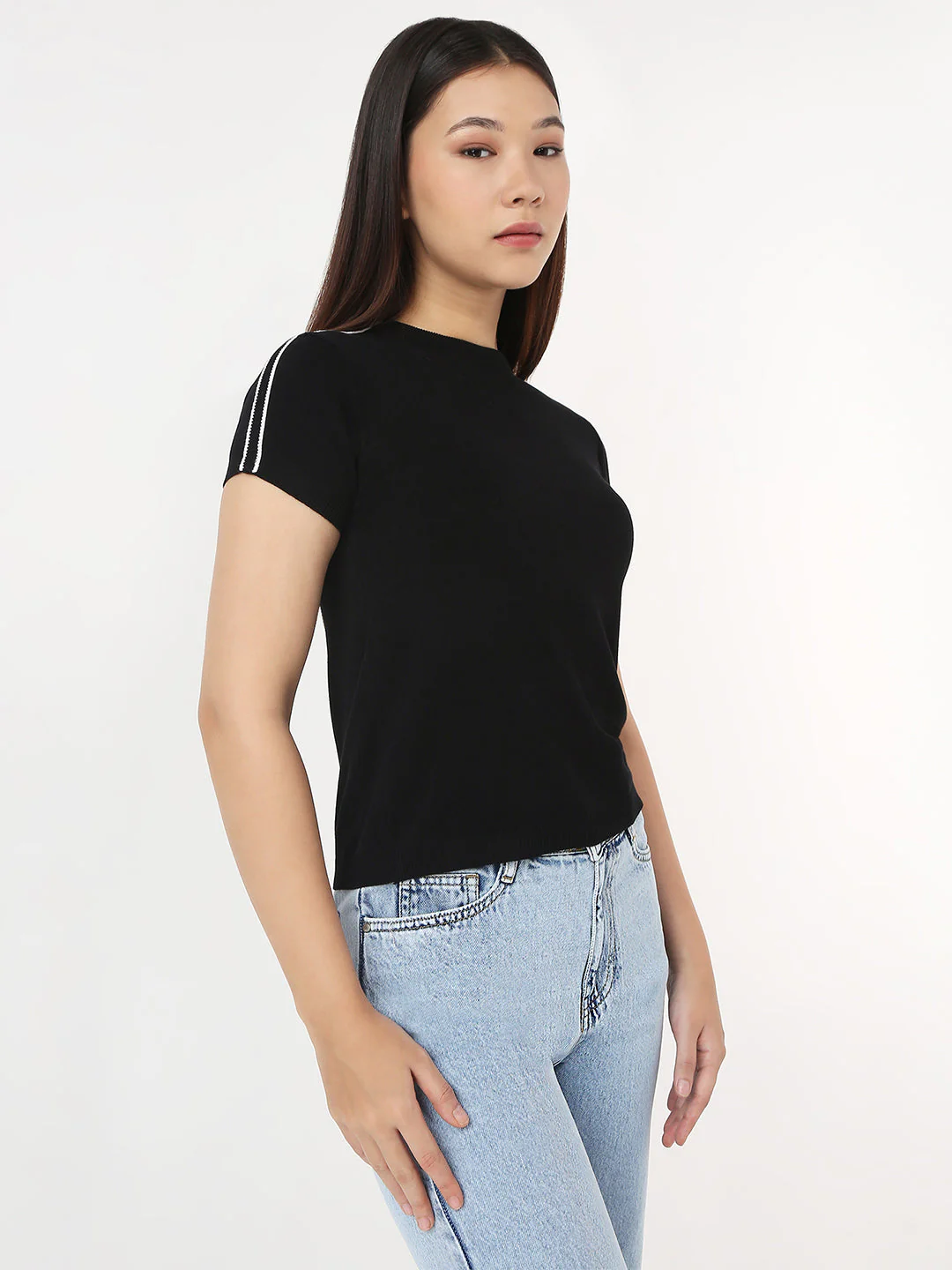 Women Black Slim Flat Knit Top - Image 4
