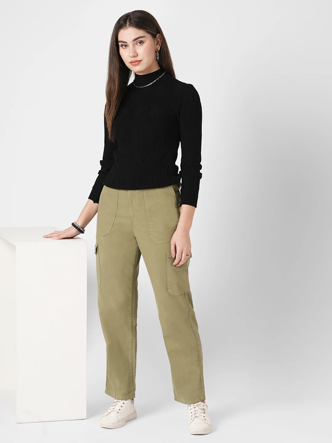 Women Black Slim Sweater