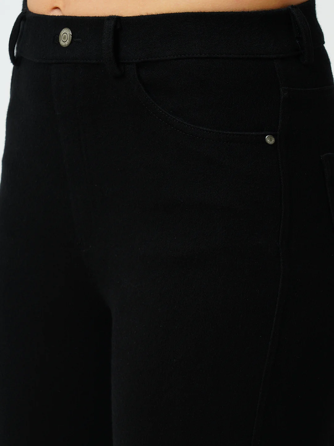 Women Black Solid Jeggings - Image 5