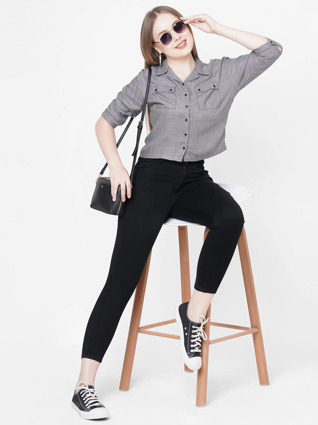 Women Black & White Checks Crop Shirt - Image 4