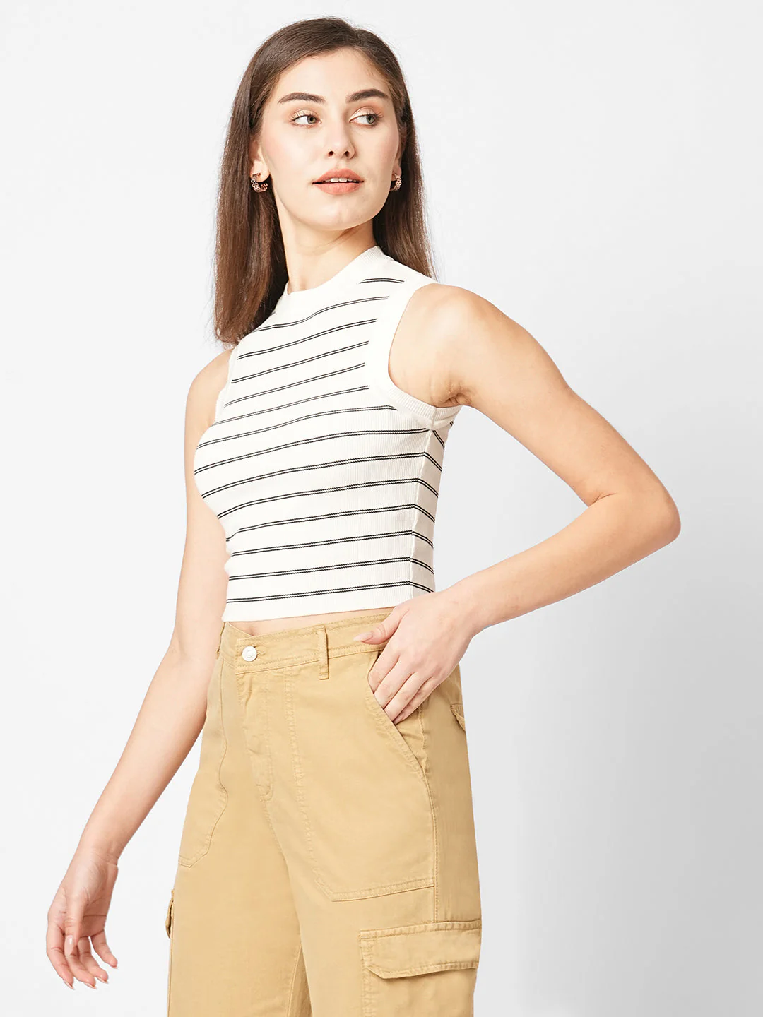Women Black/White Flat Knit Top - Image 5