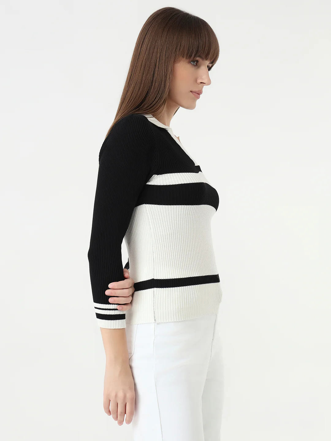 Women Black/White Slim Fit Flat Knit - Image 5
