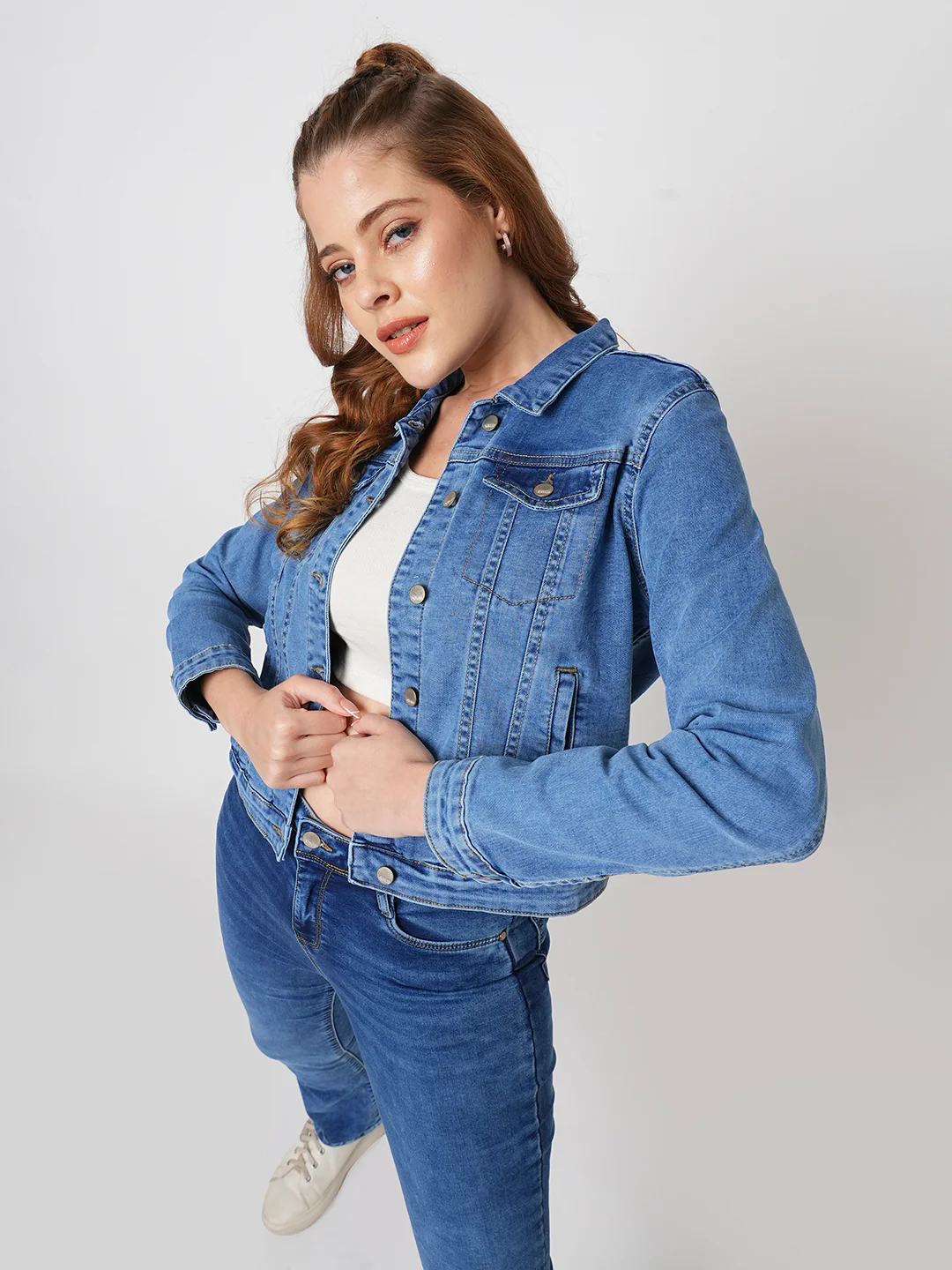 Women Blue Denim Jacket - Image 4