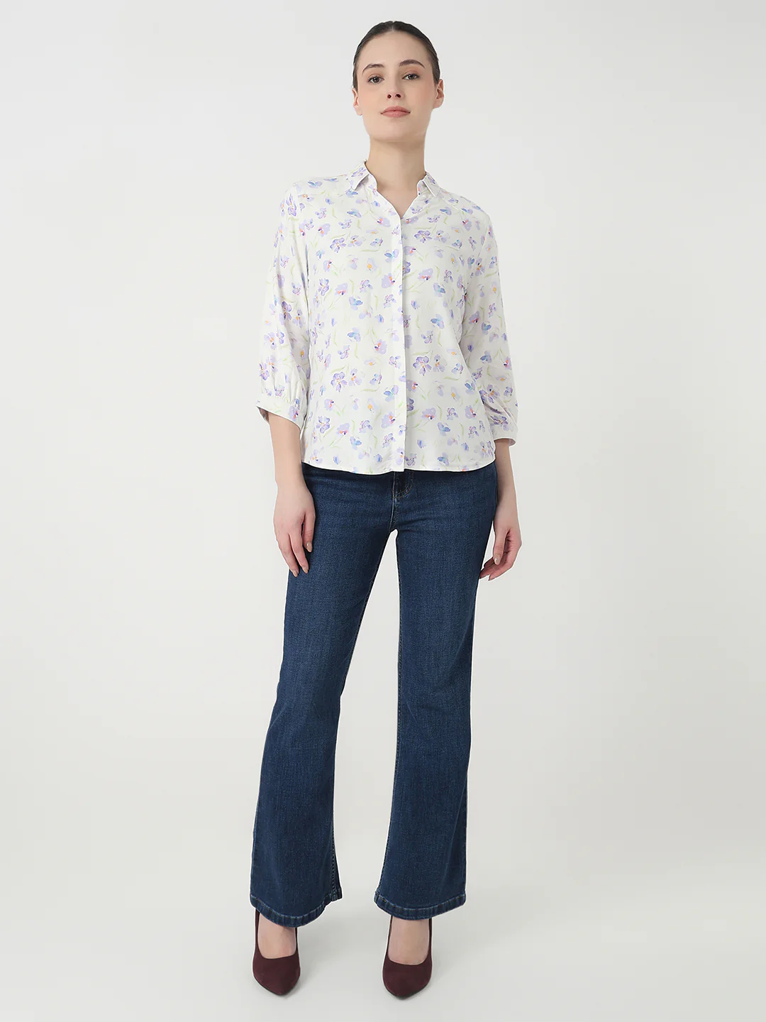 Women Blue Floral Slim Fit Shirt - Image 4