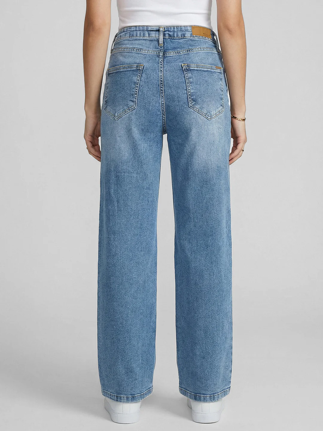 Women Blue High-Rise Baggy Jeans - Image 3