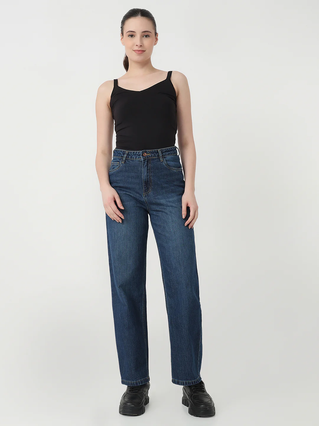 Women Blue High-Rise Barrel Jeans - Image 4