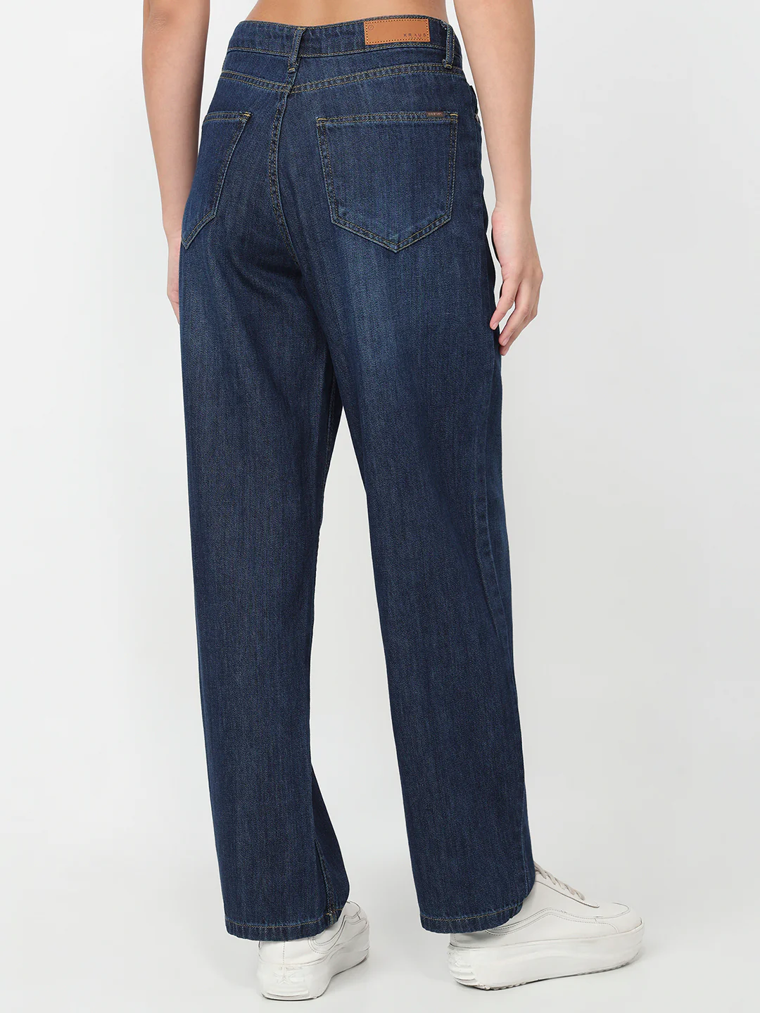 Women Blue High-Rise Barrel Jeans - Image 3
