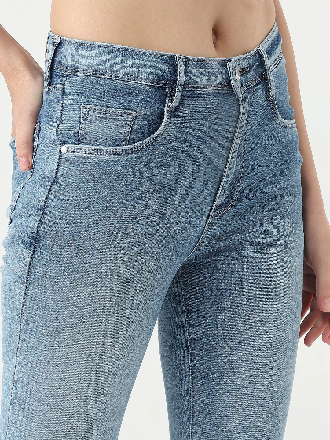 Women Blue High-Rise Capri - Image 6