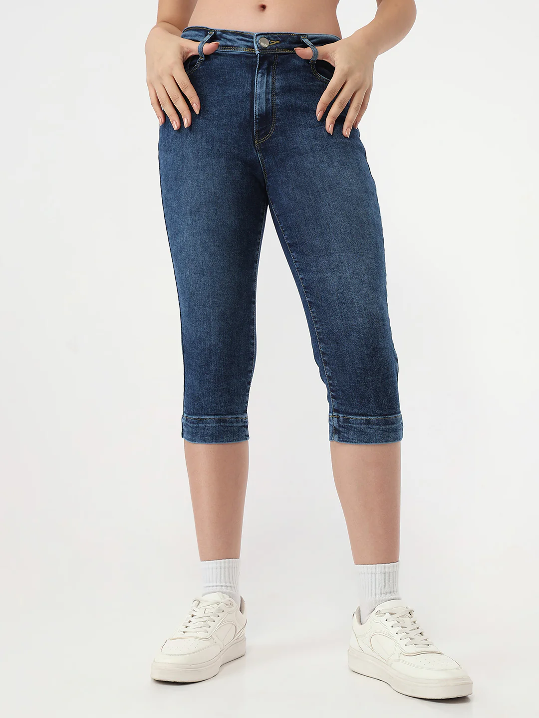 Women Blue High-Rise Capri - Image 2