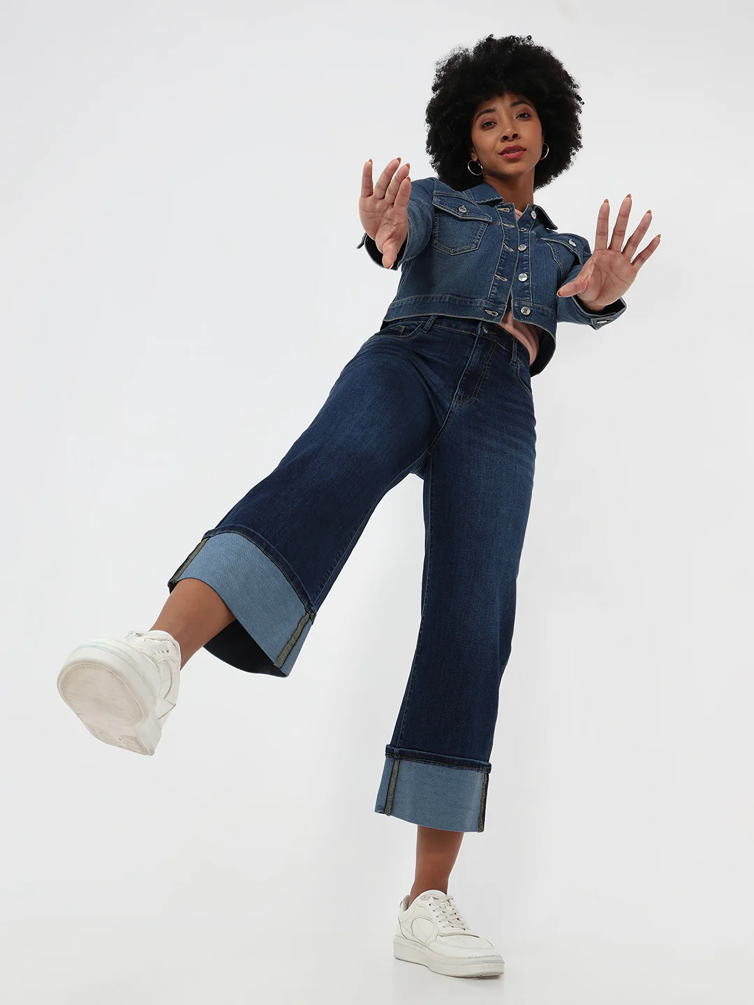 Women Blue High-Rise Crop Straight Fit Jeans