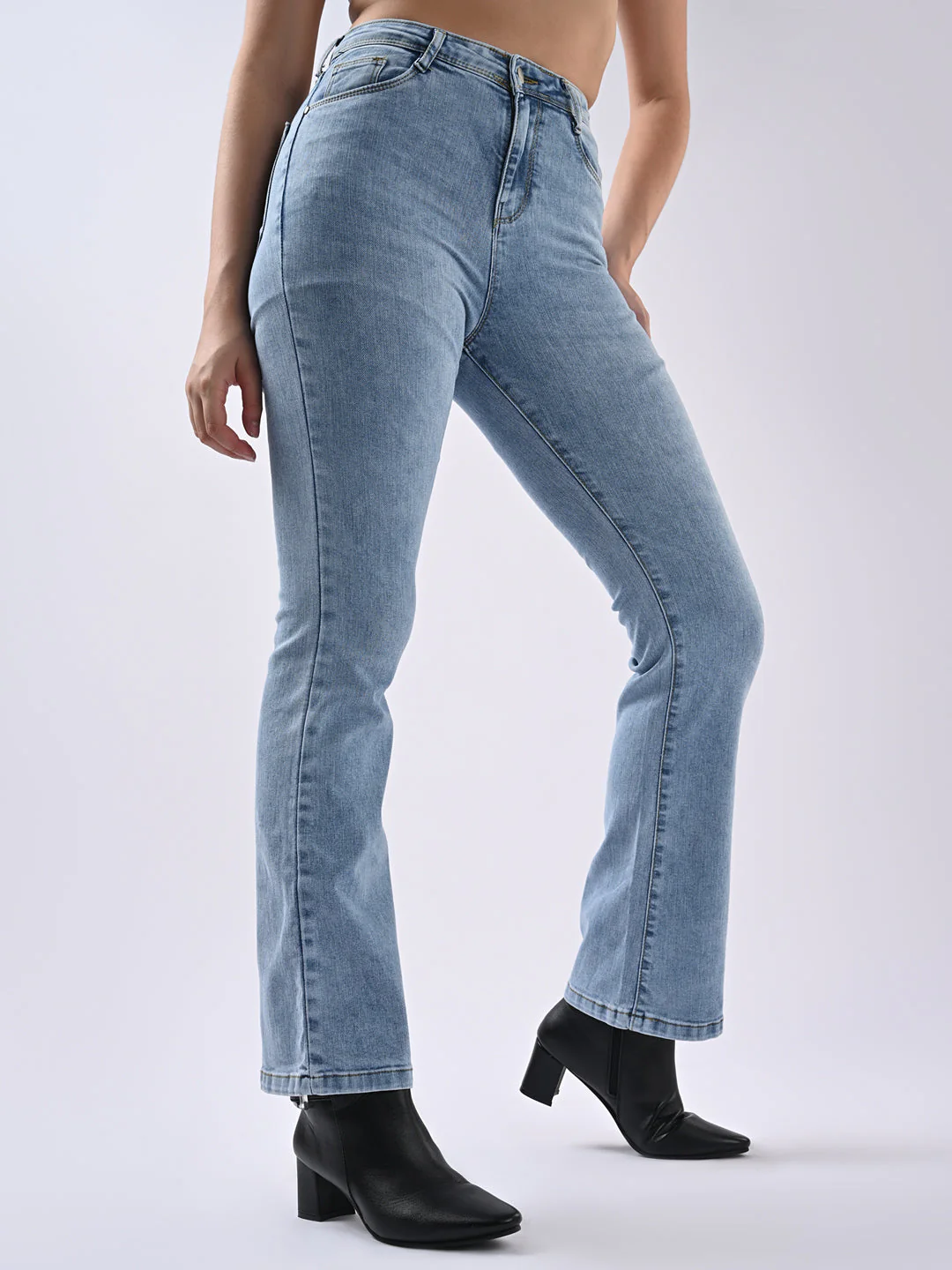 Women Blue High-Rise Flare Jeans - Image 4