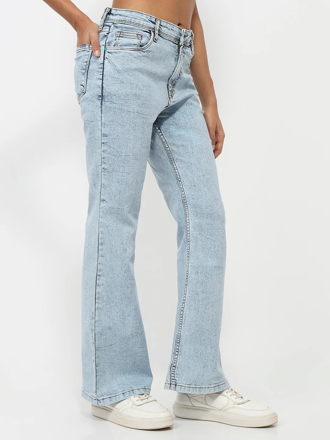 Women Blue High-Rise Flare Jeans - Image 6