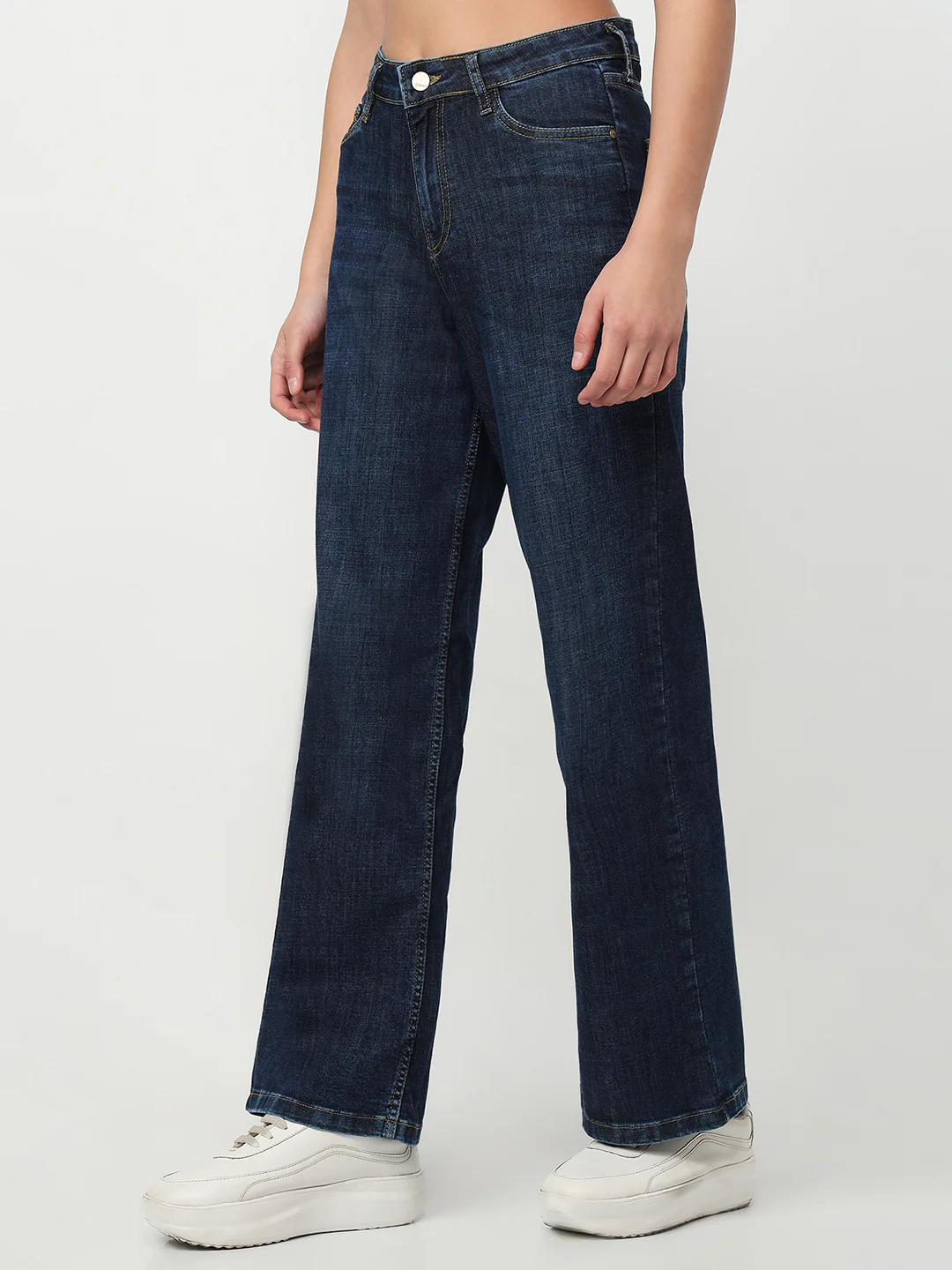 Women Blue High-Rise Flare Jeans - Image 8