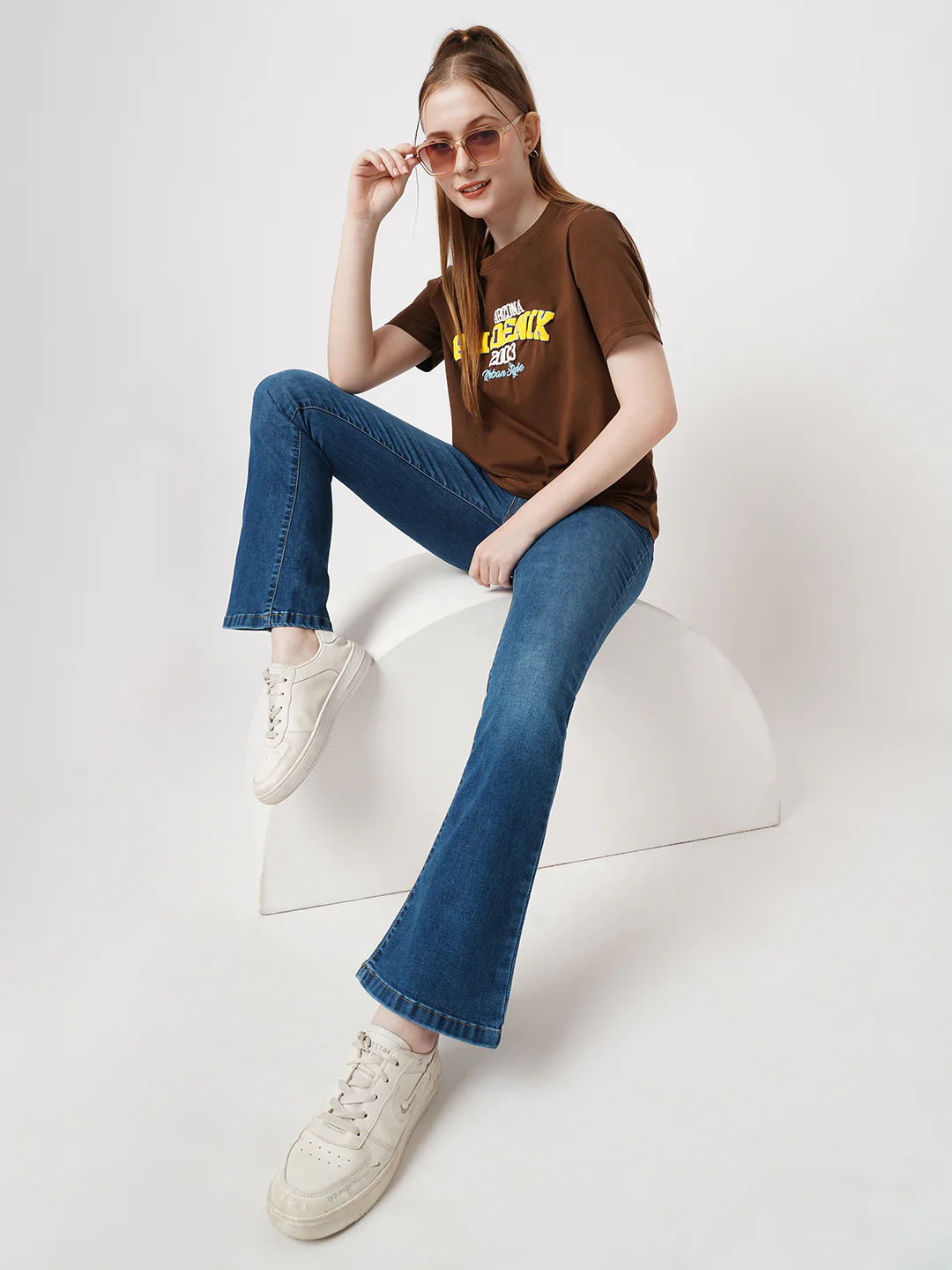 Women Blue High-Rise Flare Jeans - Image 4