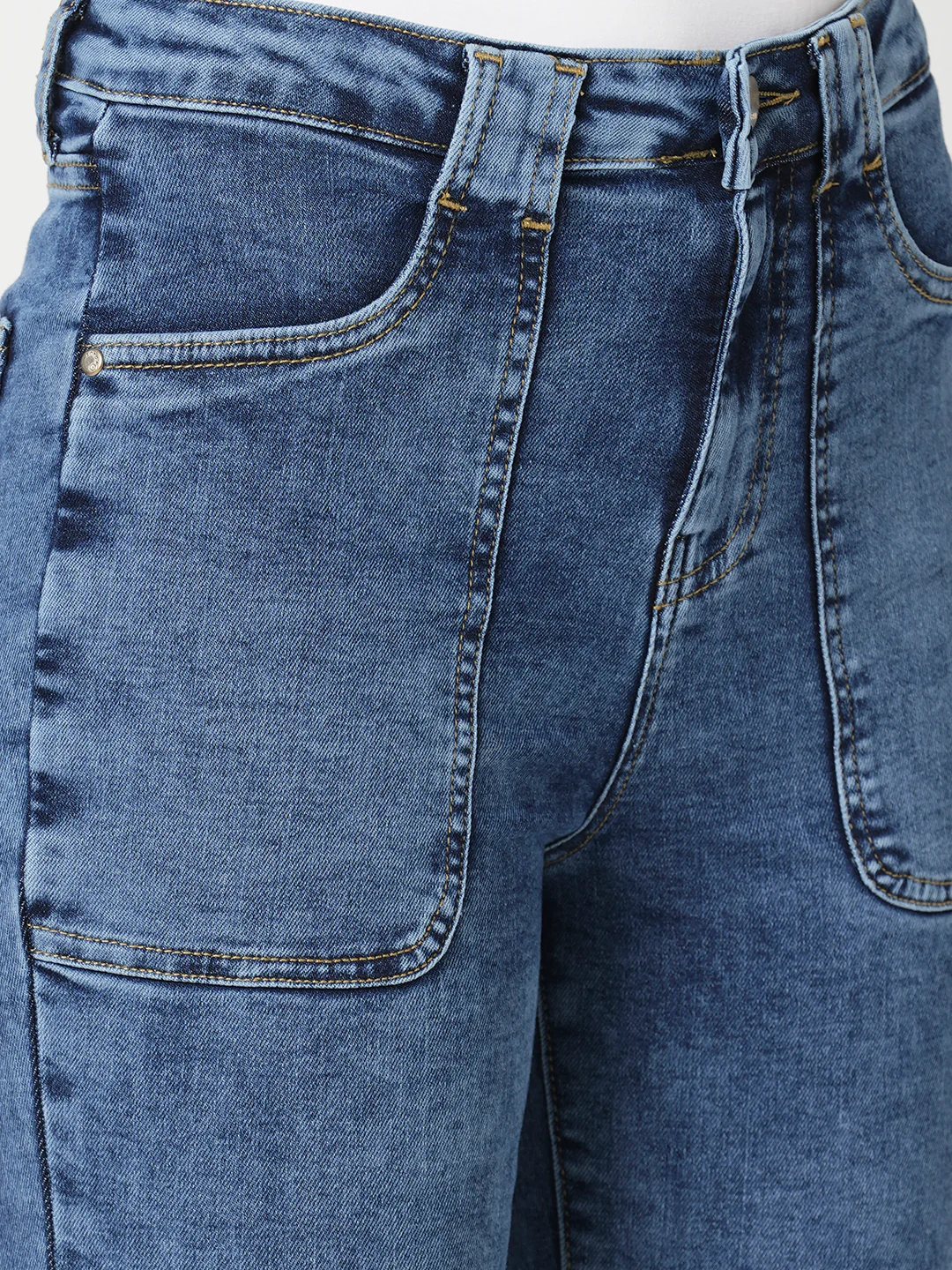 Women Blue High-Rise Flare Jeans - Image 5