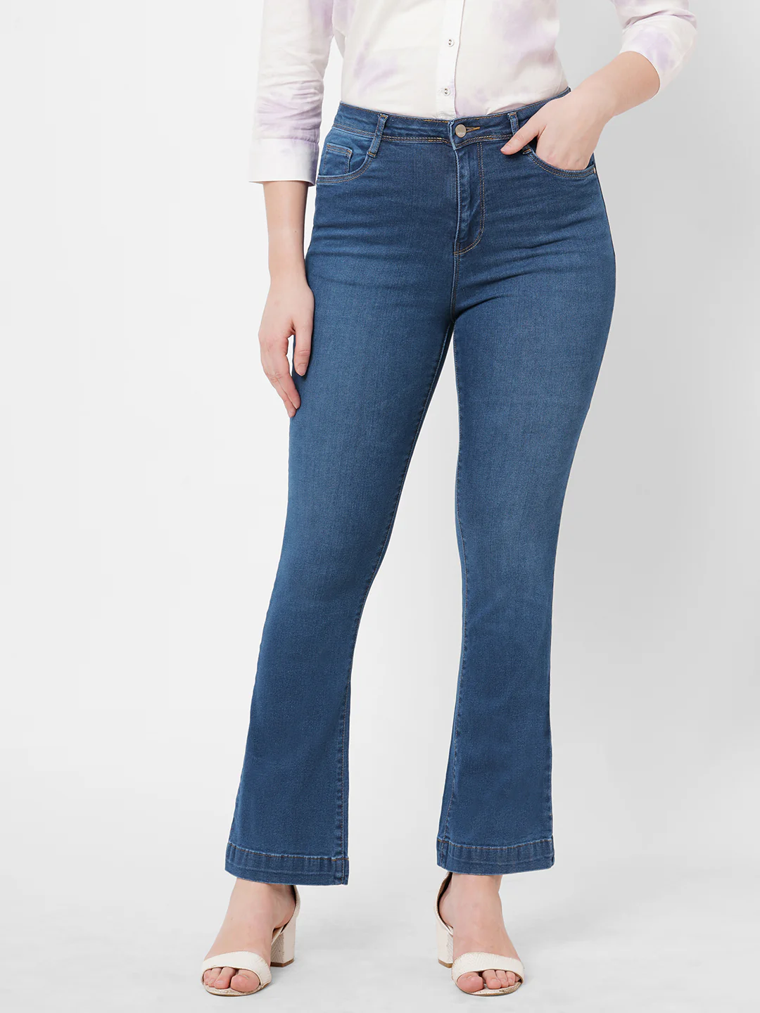 Women Blue High-Rise Flare Jeans - Image 2